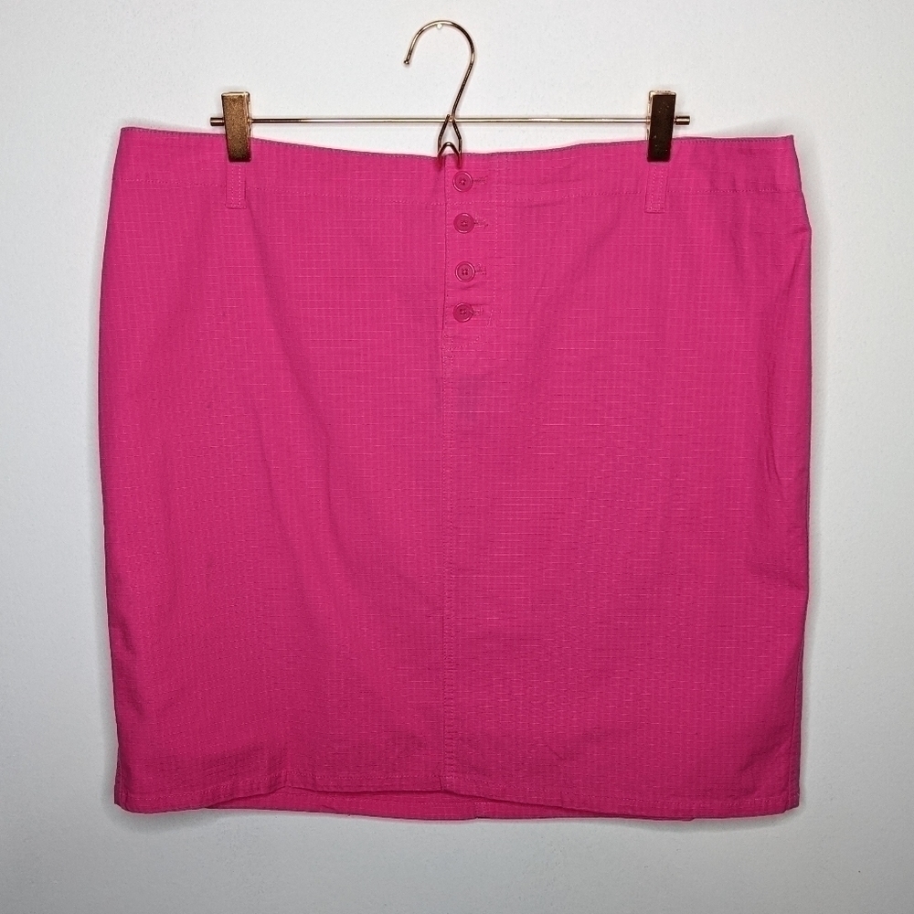 ✨3/$15 Venezia Lane Bryant pink mini skirt 18